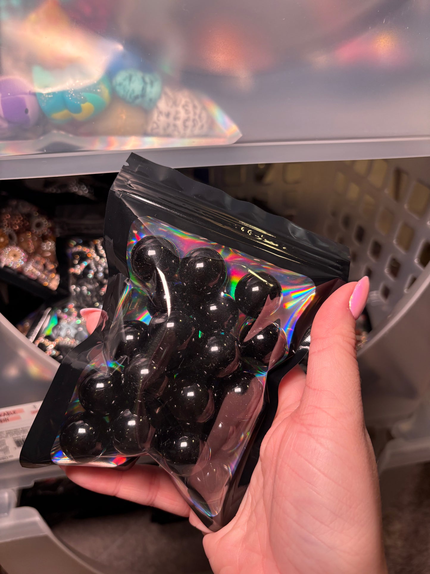 20mm black bubblegum bead