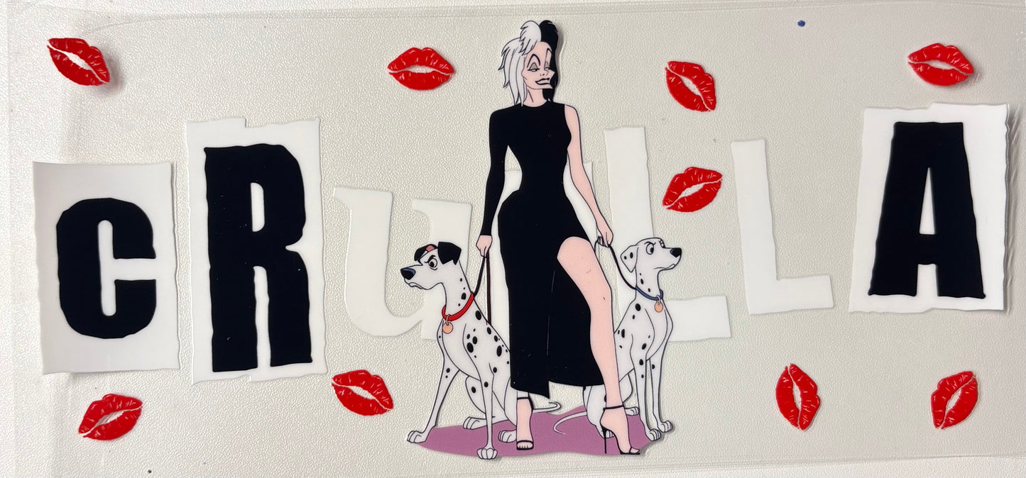 Cruella lips