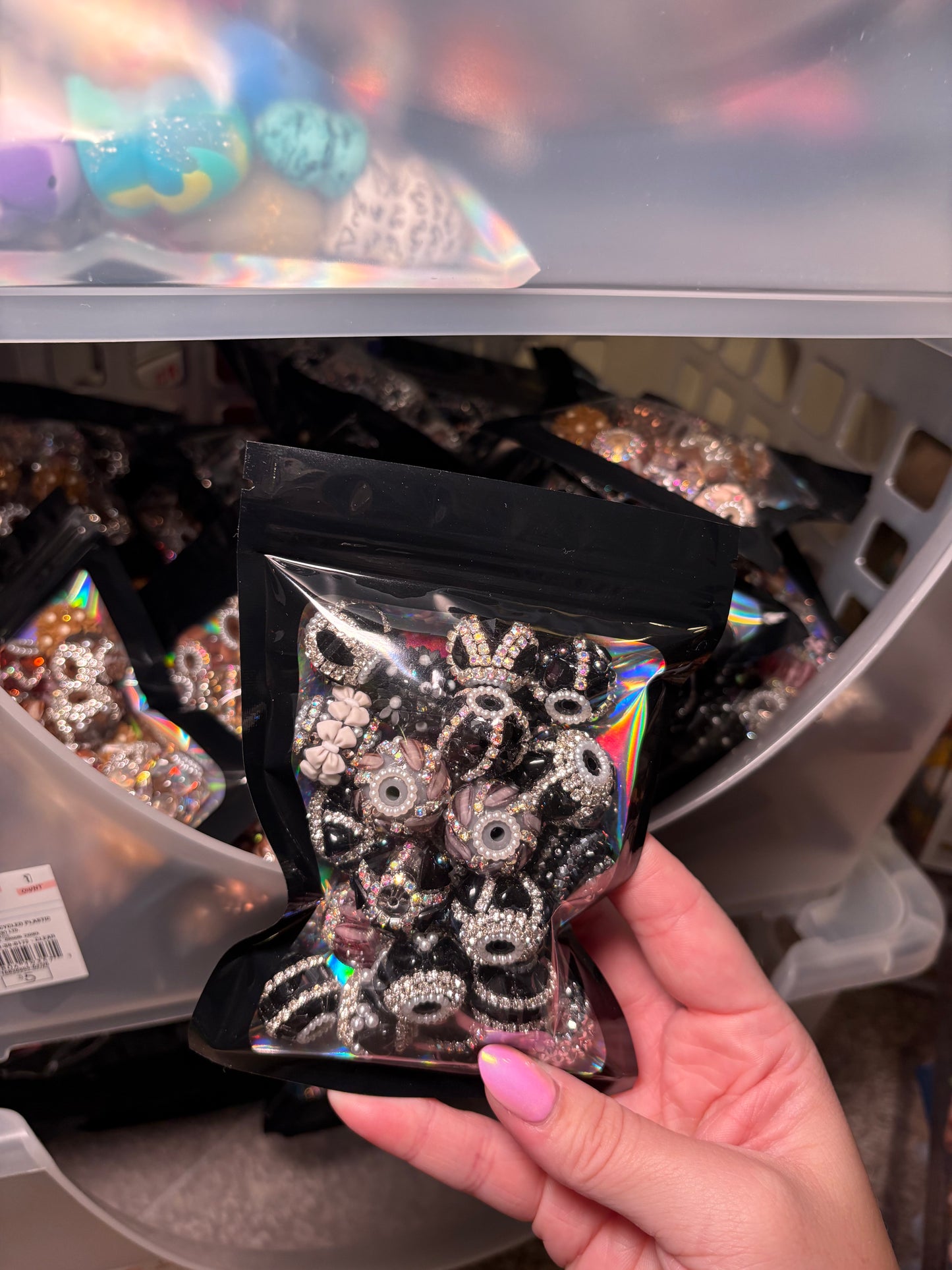 Black bead mix